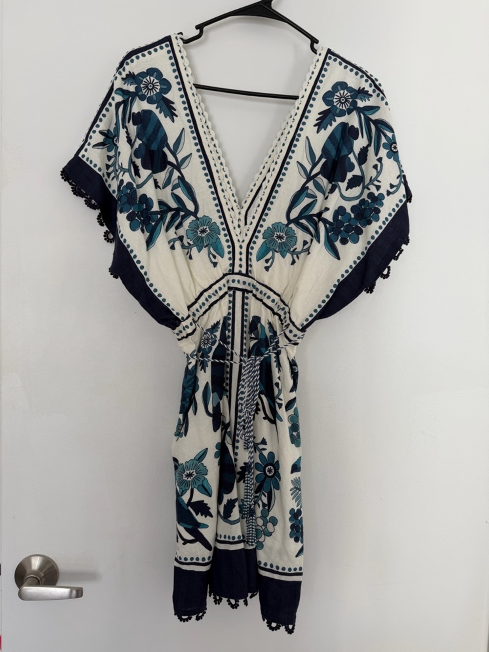 FARM Rio Women's V Neck Blue Tropical Tiles Mini Dress - Picture 4 of 5
